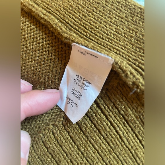 Madewell Olive Green Split Side Button Crew Pullover Sweater—size M - Picture 3 of 3